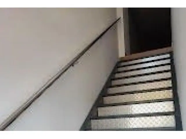 Local Comercial Avda Elvas 2 Plantas Totalmente Acondicionado