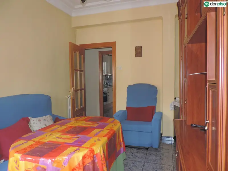 Piso estudiantes Av Gran Capitan 3 habitaciones