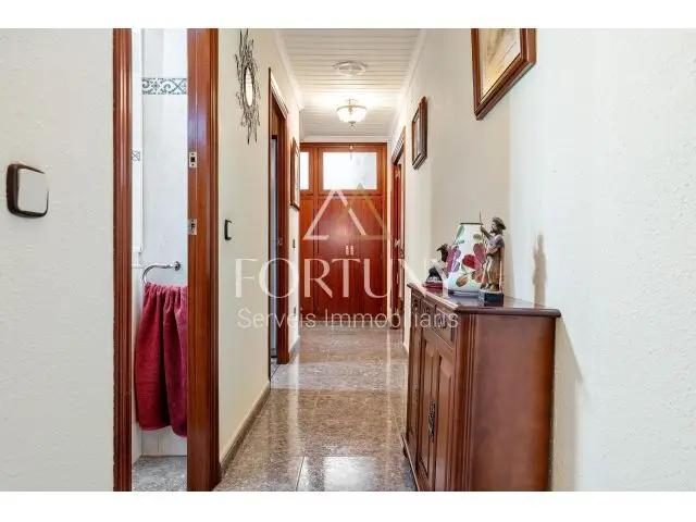 Piso 139m2 Reus 4 habitaciones 2 baños Parking Trastero