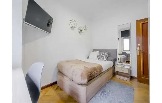 Habitacion en alquiler Madrid 110m2