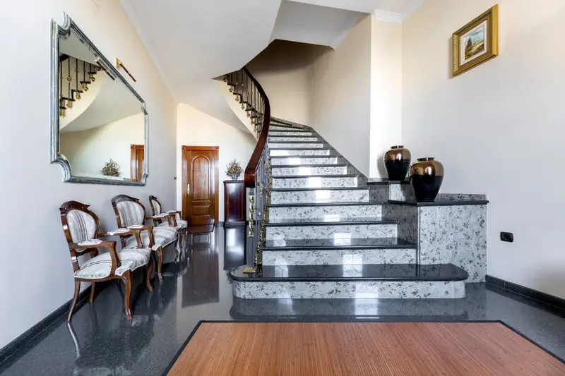 Casa con Local Comercial en Moraleda de Zafayona