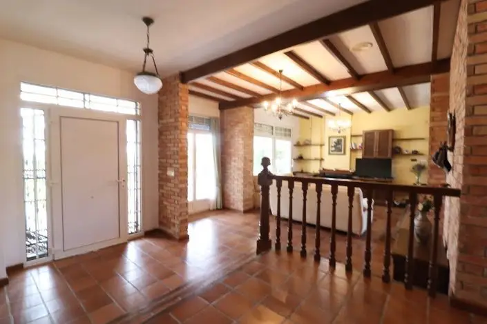 Villa en Venta 4 Dormitorios Mil Palmeras