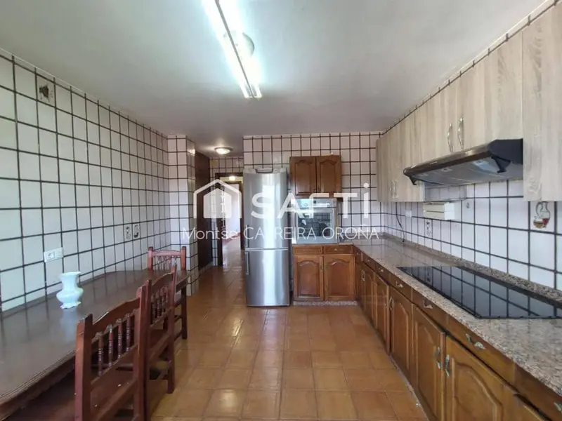 Chalet en Venta Santiago de Compostela Reforma Ideal Familias