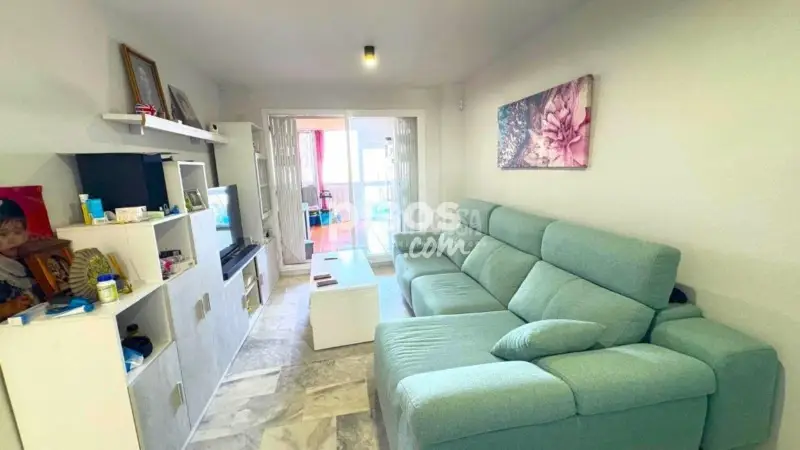 Apartamento en Doña Julia Golf Club con Jardín Privado