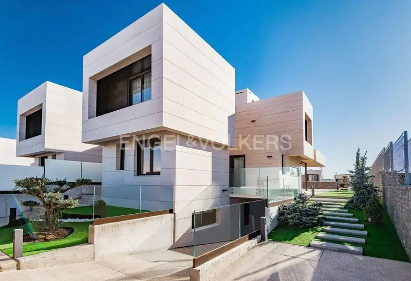Chalet en Majadahonda con Piscina y Geotermia