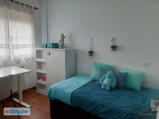 Alquiler Habitacion Boadilla del Monte con Piscina y Jardin