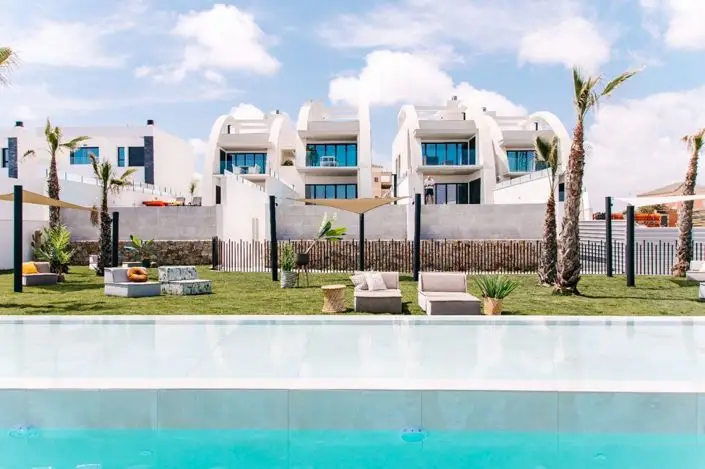 Bungalow 4 Dormitorios Lujo Cerca Campo Golf
