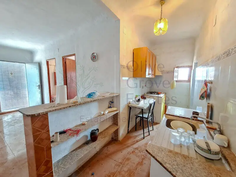 Casa de Campo con 3 Dormitorios y 1 Baño en Pinoso