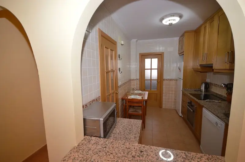 Apartamento en Pinoso con Terraza y Piscina Comunitaria