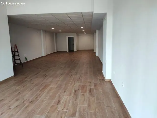 Local en Alquiler Avenida Elvas 178m2