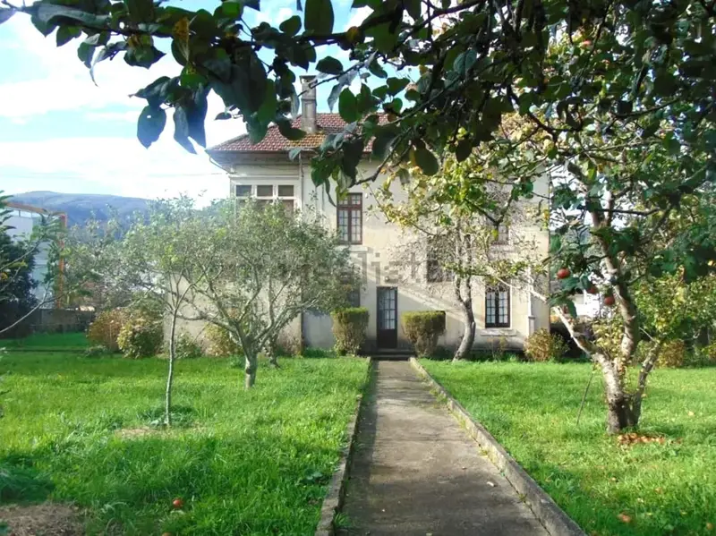 Casa Indiana en Viveiro con Vistas a la Montaña