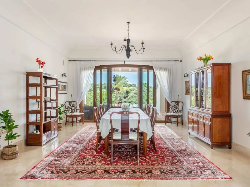 Villa de Lujo en Sotogrande 7 Dormitorios Piscina y Gimnasio