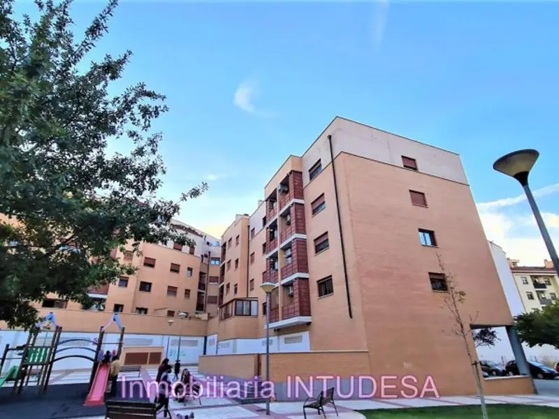 venta Garaje en Tudela, Navarra (MZH-2484)- Globaliza