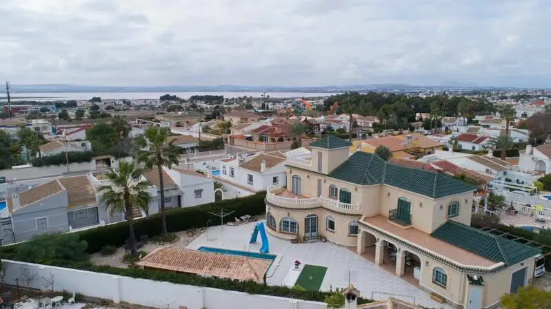 Villa Lujo 6 Dormitorios Piscina Privada Torrevieja