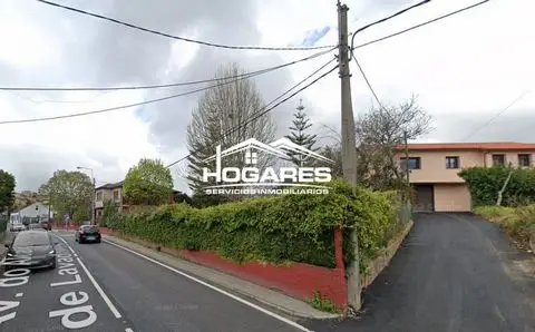 Terreno Edificable en Vigo: 692m2, Dos Chalés Pareados