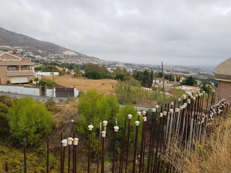Terreno en Venta Benalmádena Pueblo 22 Casas o Edificio 2 Plantas