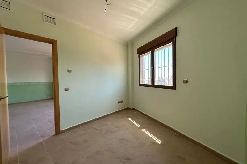 Apartamento 5 Dormitorios Los Alcázares Primera Línea de Playa