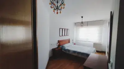Piso en venta en Avenida de la Constitucion 28