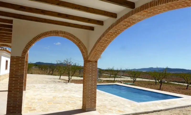 Chalet en Pinoso 3 dormitorios 2 baños 147m2