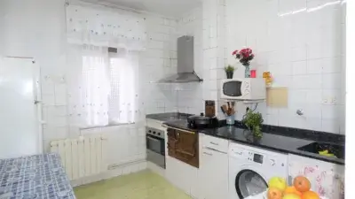 Chalet en venta en Barakaldo zona Santa Teresa