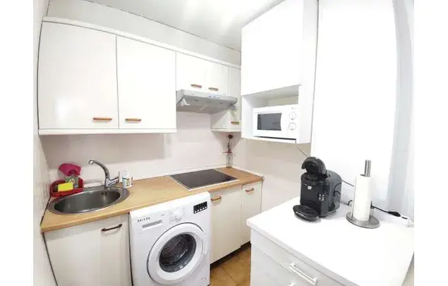 Estudio 32m² Madrid: Moderno y equipado