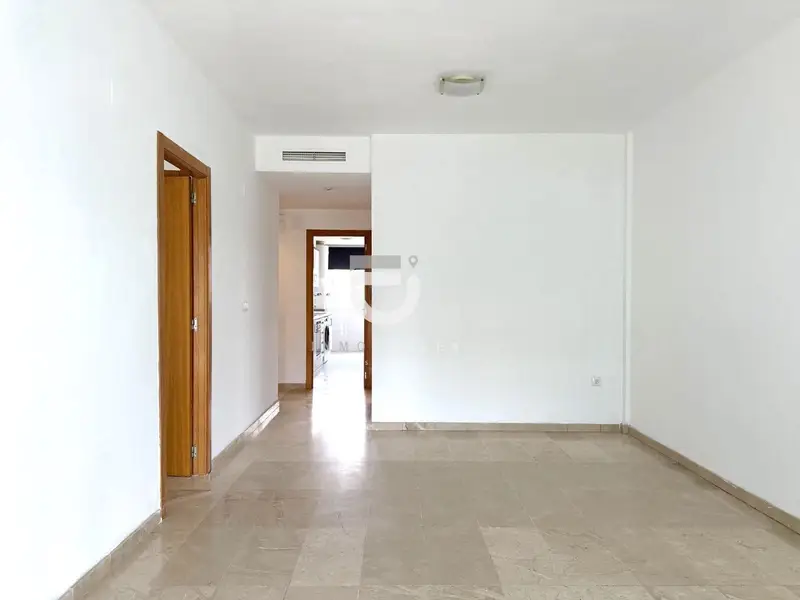 Apartamento en venta en Gandia con piscina y garaje