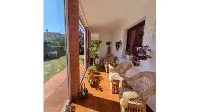 Chalet en Venta en Miñon 4 Dormitorios Jardin y Garaje
