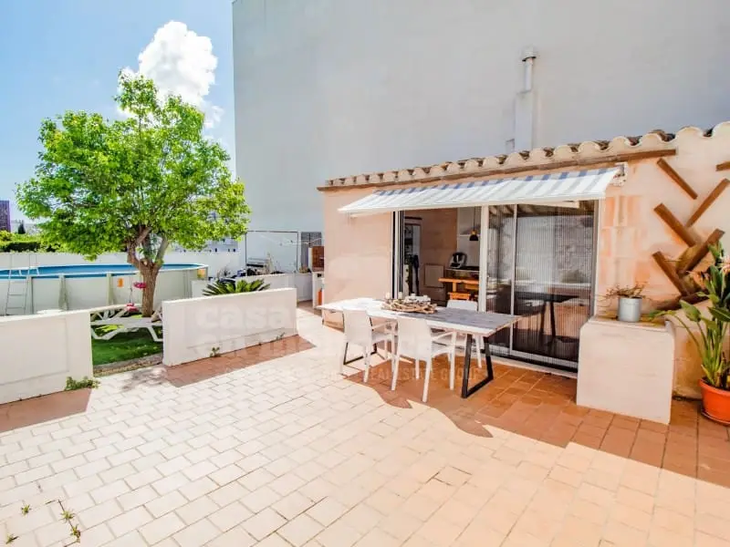 Casa tradicional en Mahón con jardín