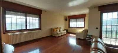 Chalet en Mos con Jardín Huerta 5 Habitaciones 3 Baños