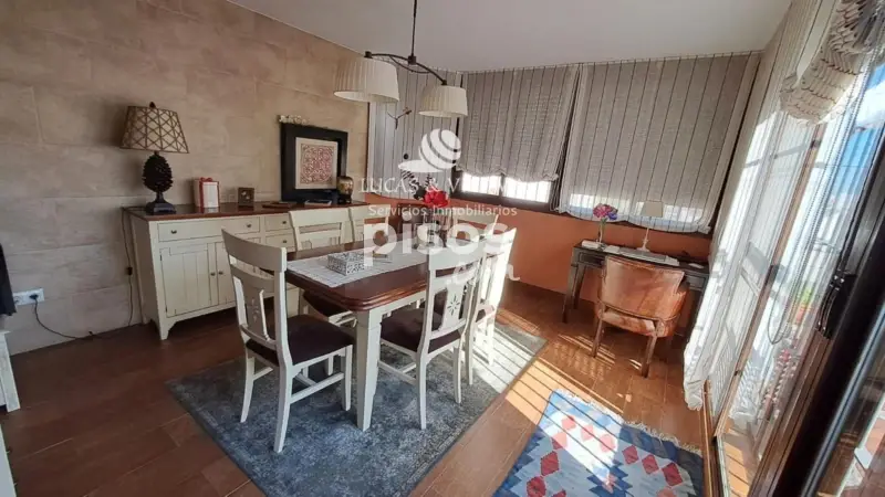 Piso en Venta en Camas 3 Dormitorios 2 Baños Terraza Garaje