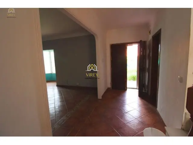 Chalet con Enorme Potencial en Las Banderas