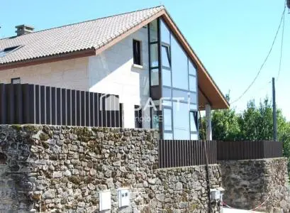 Chalet con Vistas al Mar y Domótica