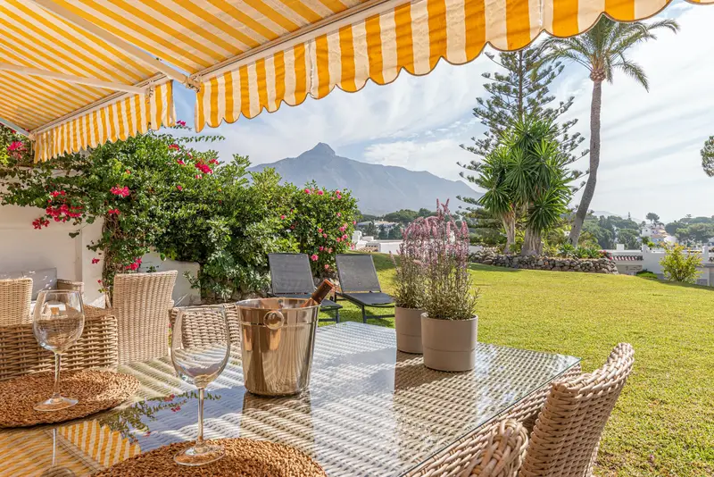 Apartamento 2 Dormitorios Alquiler Marbella España