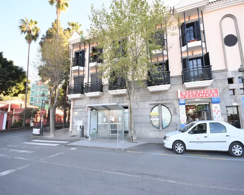 Local 200m2 Santa Brigida 2 Banos