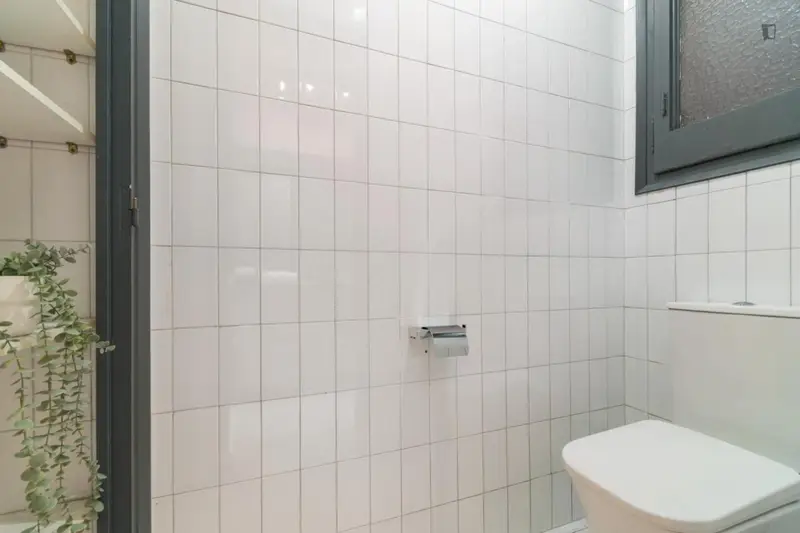 Habitación doble, con balcón, en un piso de 9 habitaciones