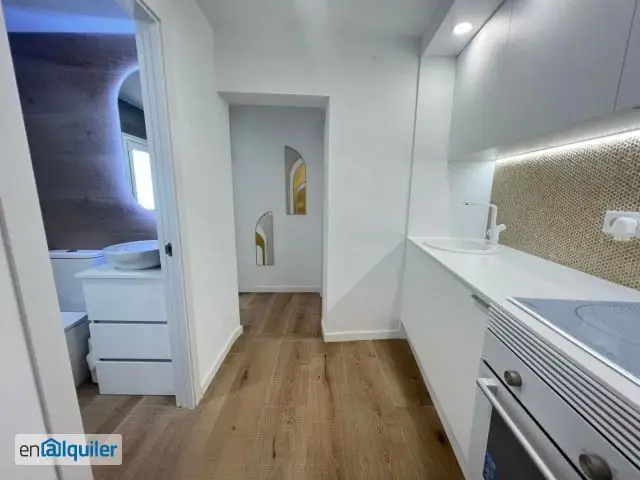 Piso Moderno en Chueca Madrid 2 habitaciones 1 Baño
