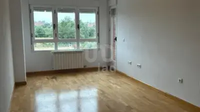 Piso en Villaobispo 2 habitaciones 2 baños garaje y trastero
