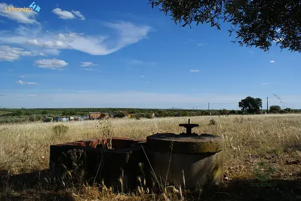 Finca Recreo Regadio Badajoz 15500m2