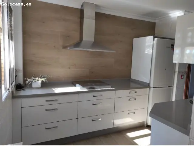 Fantástico Piso Exterior en Huelva con Vistas