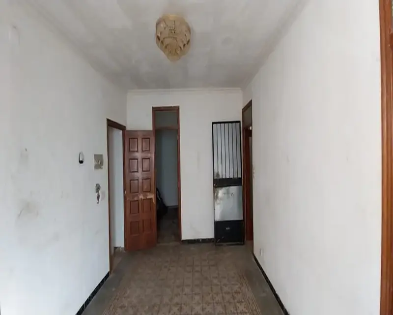 Piso 210 m2 4 habitaciones Caudete