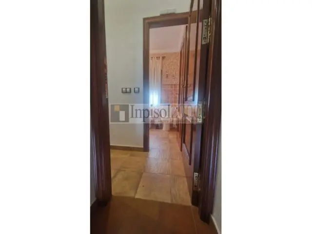Triplex Soleado con Vistas en Vilac 3 Dormitorios Amueblado