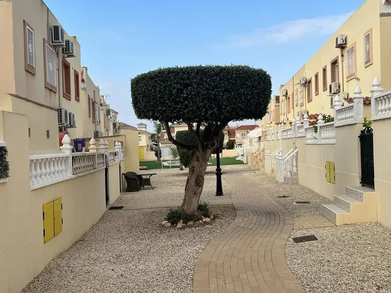 Adosado Reformado en La Zenia Cerca de La Zenia Boulevard