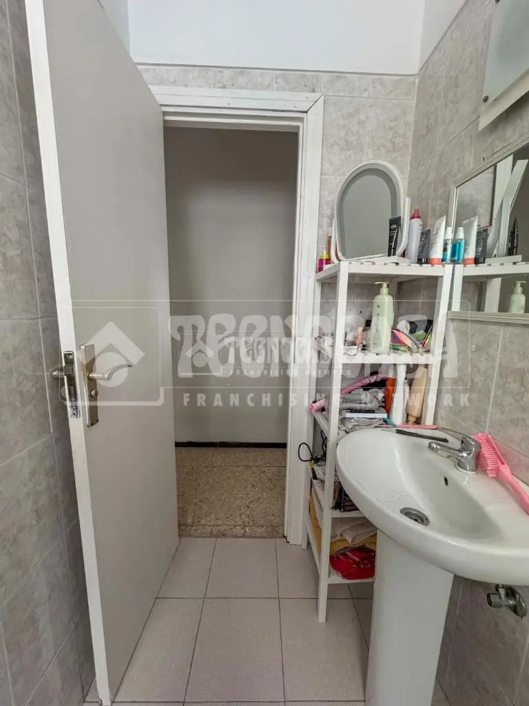 Piso en venta Santa Cruz de Tenerife 95m2  Ocupacion Irregular