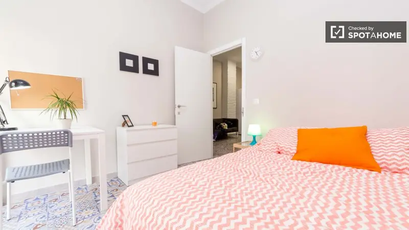 Habitacion Luminosa Eixample Valencia 5 Dormitorios