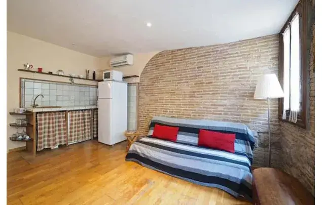 Apartamento 3 Dormitorios 40m2 Barcelona Estancia Media Larga