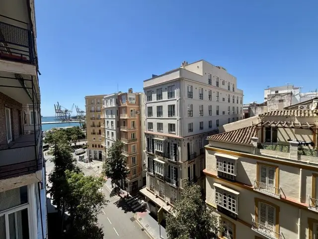 Ático 9 Dormitorios Málaga Centro Reforma
