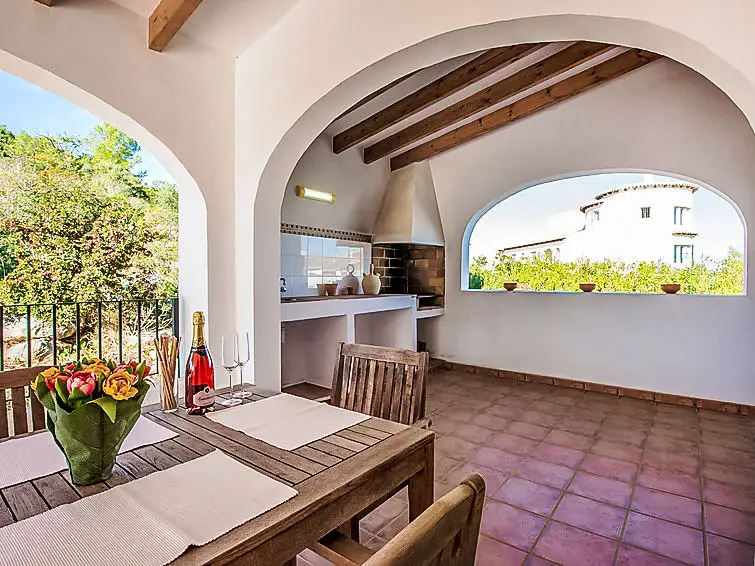 Casa-Villa de 4 Dormitorios alquiler Pegó, España