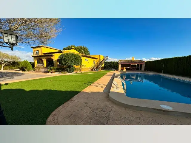 Casa Villa 4 Dormitorios Orihuela Piscina Privada Jardin Amplio