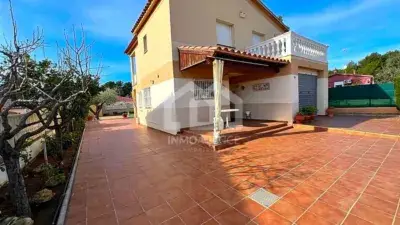 Chalet en venta en Calle Carrer Peixos