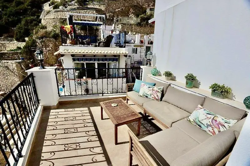 Casa 2 Dormitorios Santa Cruz Alicante Reformada 70m2 Terraza Vistas Mar